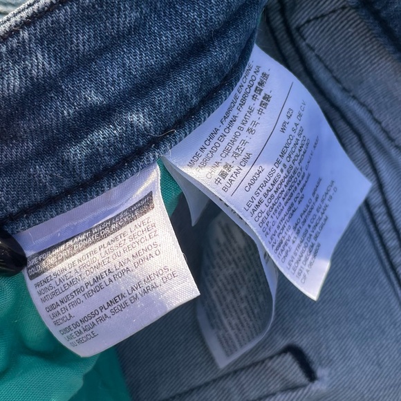 Mens Levi Jeans - Picture 3 of 6